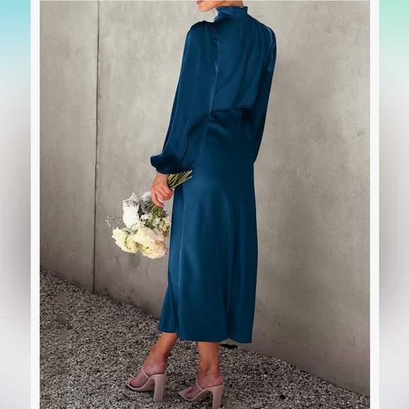 Satin Blouson Midi Dress - Picture 4 of 12